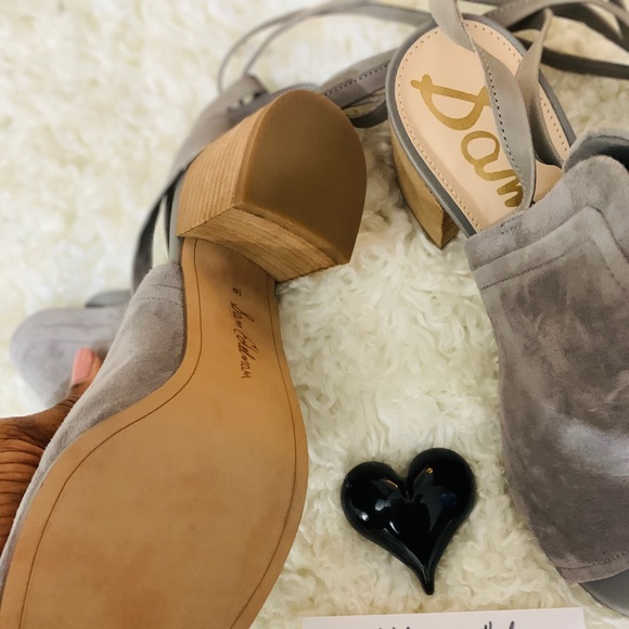 Heels - Picture 5 of 5